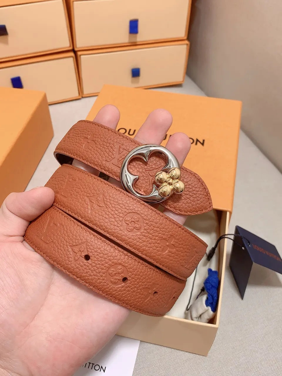 clover Louis Vuitton Tan Leather Belt - Hình 2