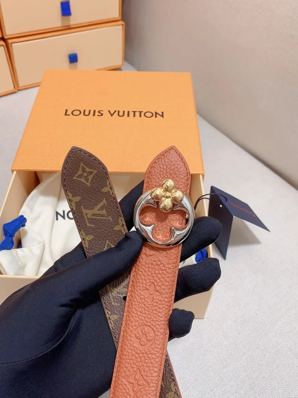 clover Louis Vuitton Tan Leather Belt - Hình 4