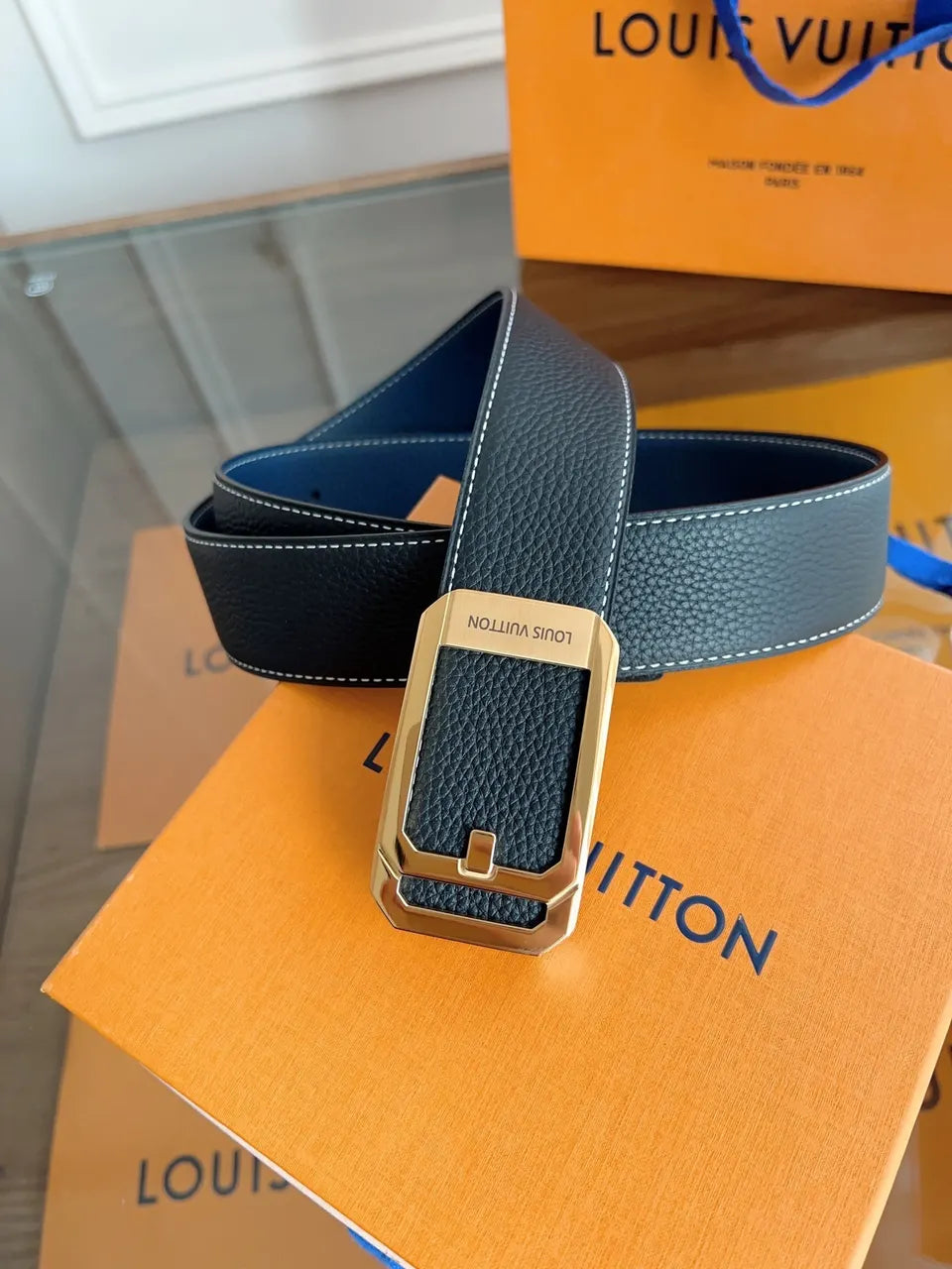 Louis Vuitton Black Leather Belt Gold Buckle - Hình 2