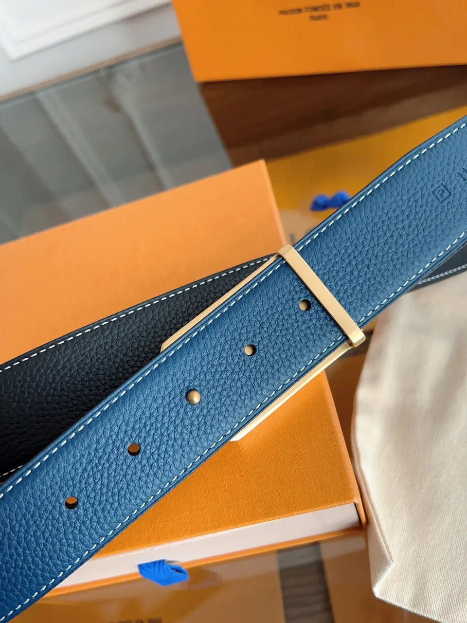 Louis Vuitton Black Leather Belt Gold Buckle - Hình 8