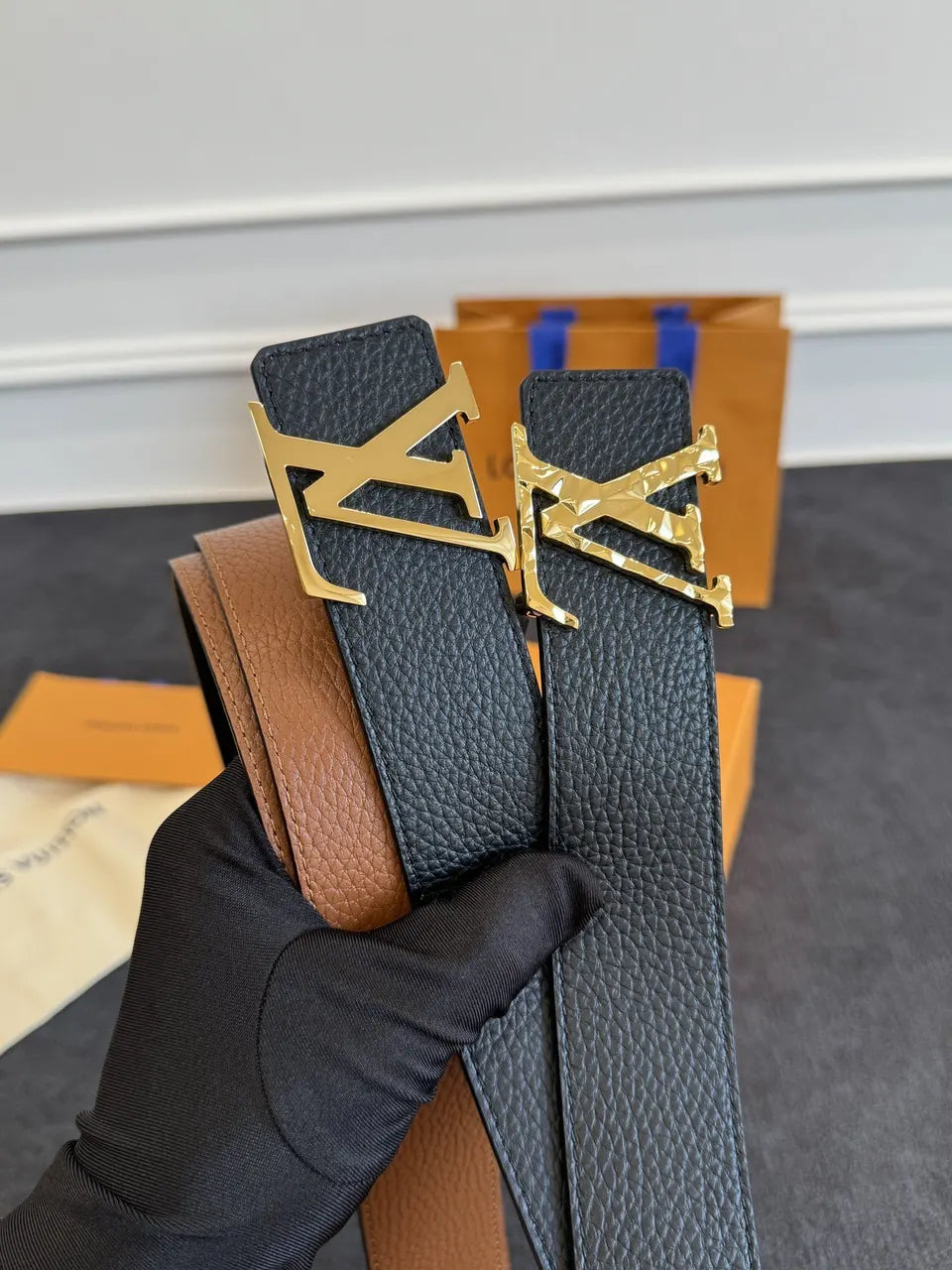 black Louis Vuitton Gold Buckle Belt - Hình 9