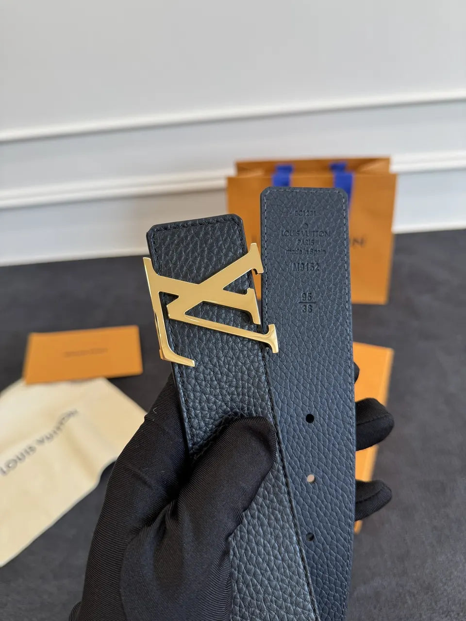gold Louis Vuitton Black Leather Belt - Hình 2