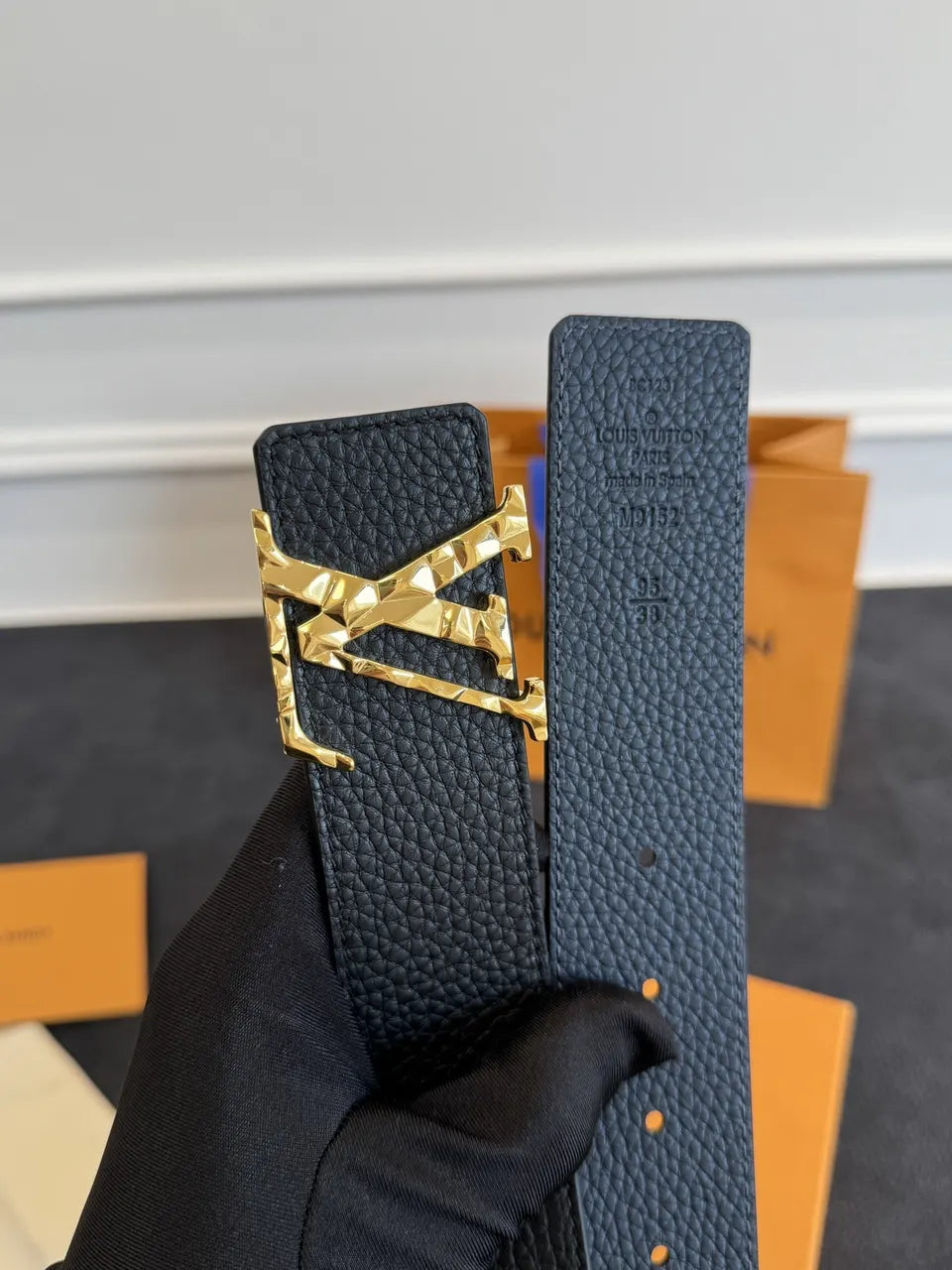 gold Louis Vuitton Black Leather Belt - Hình 8