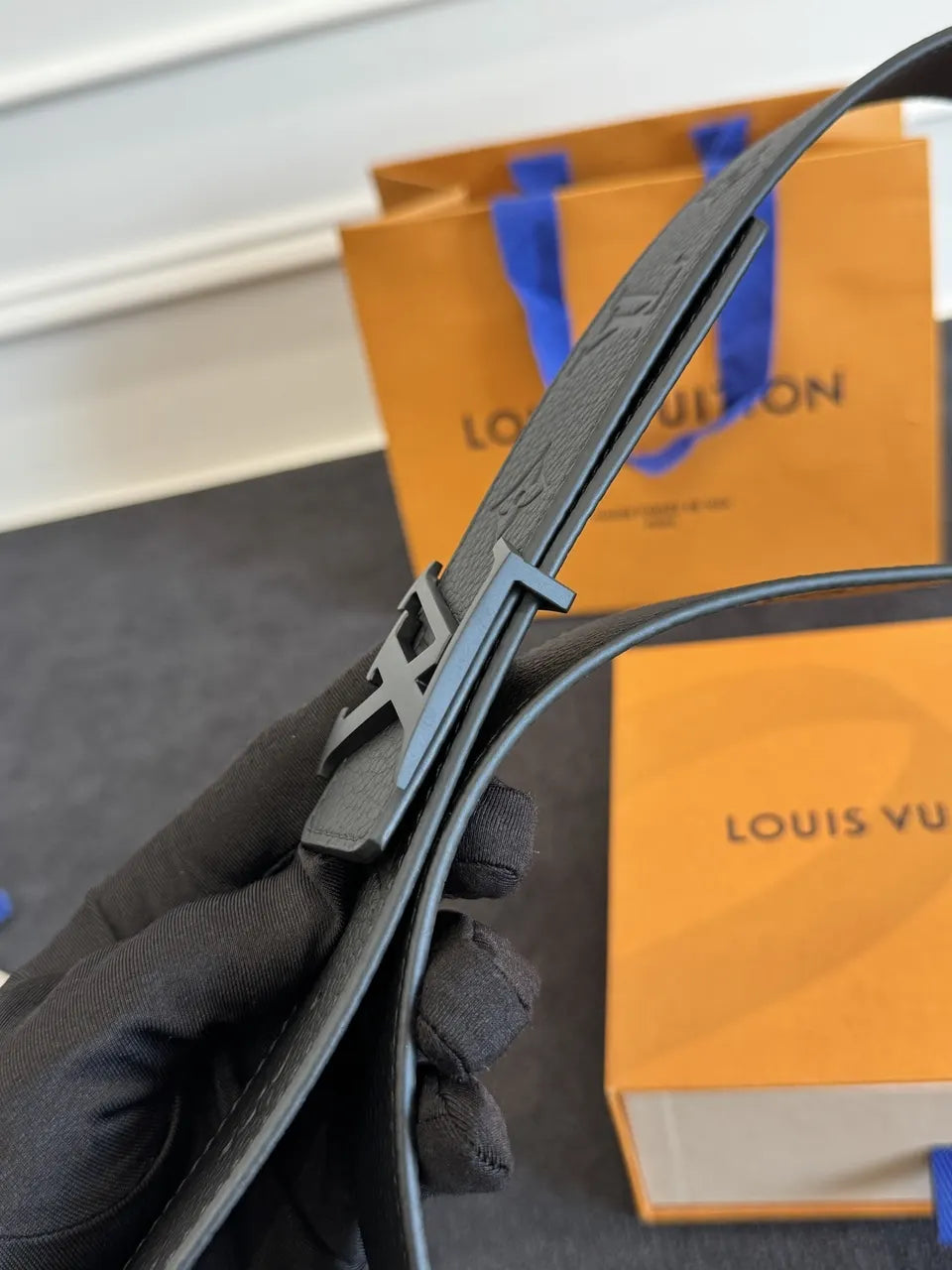 matte Louis Vuitton Embossed Black Belt - Hình 8