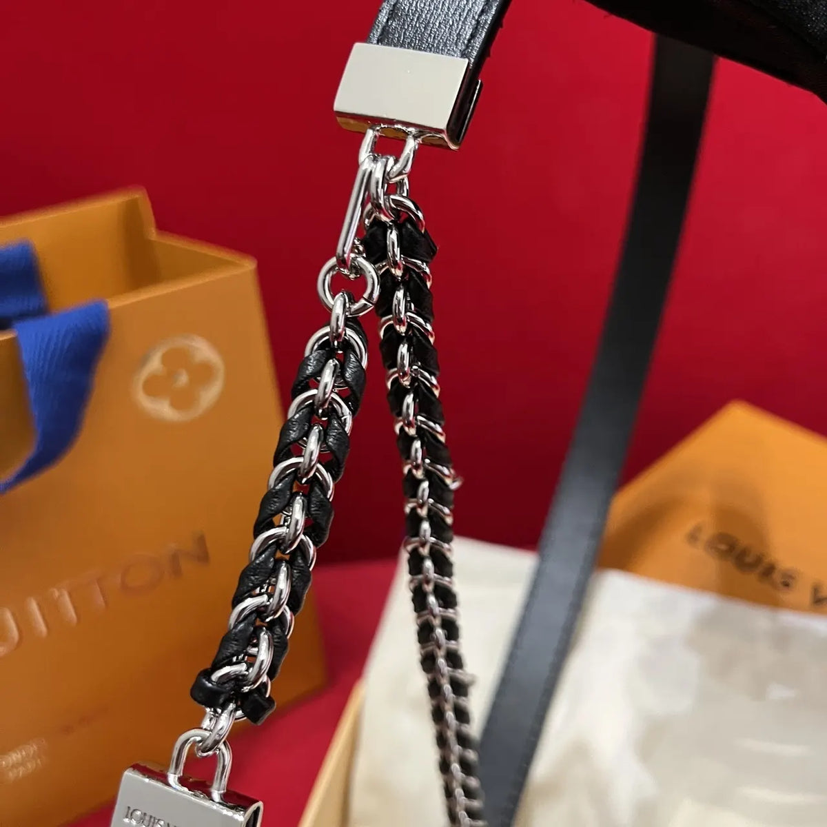 LV Black Leather Chain Belt - Hình 6