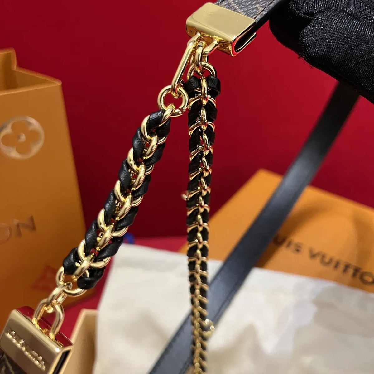 Louis Vuitton Monogram Chain Belt - Hình 8