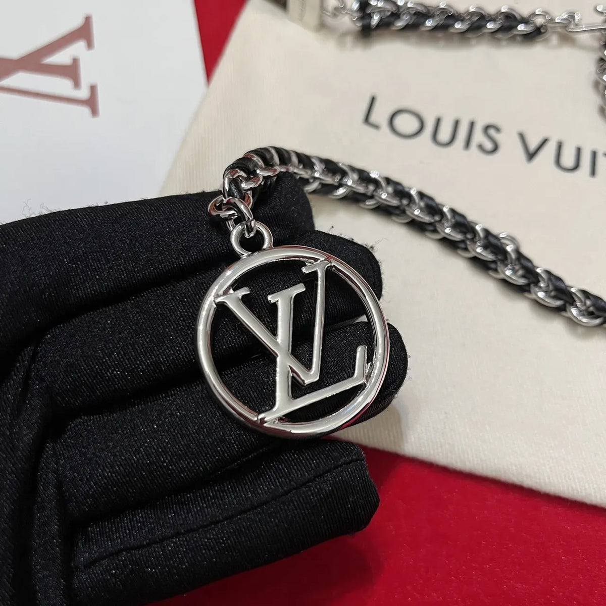Louis Vuitton Monogram Chain Belt - Hình 3