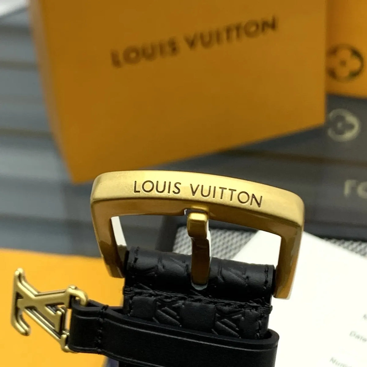Louis Vuitton Embossed Black Leather Belt - Hình 6