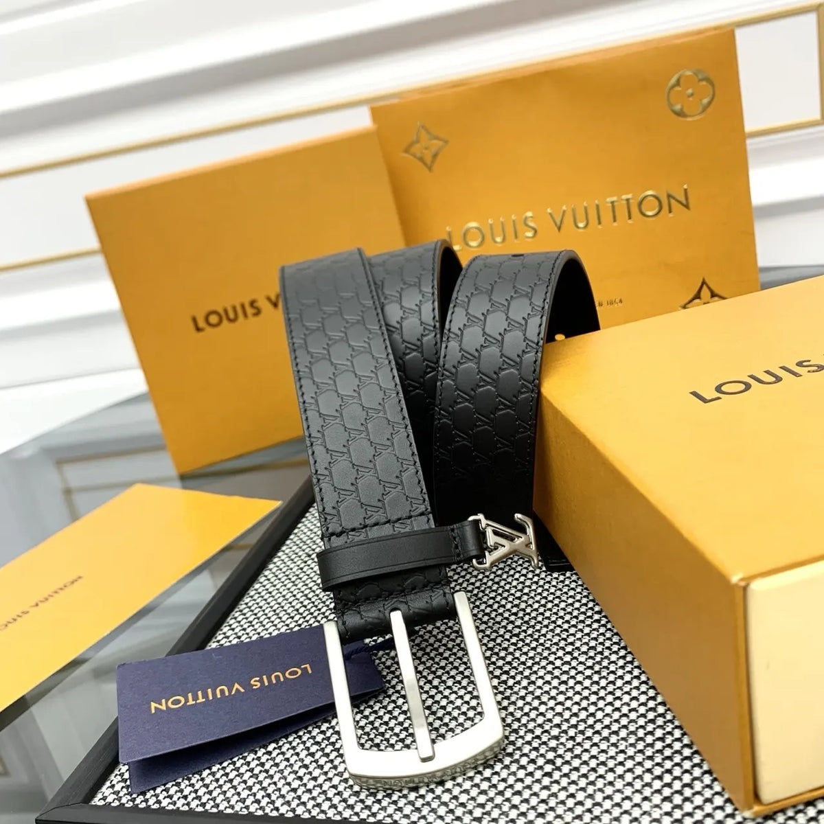black Louis Vuitton Monogram Eclipse Belt - Hình 2