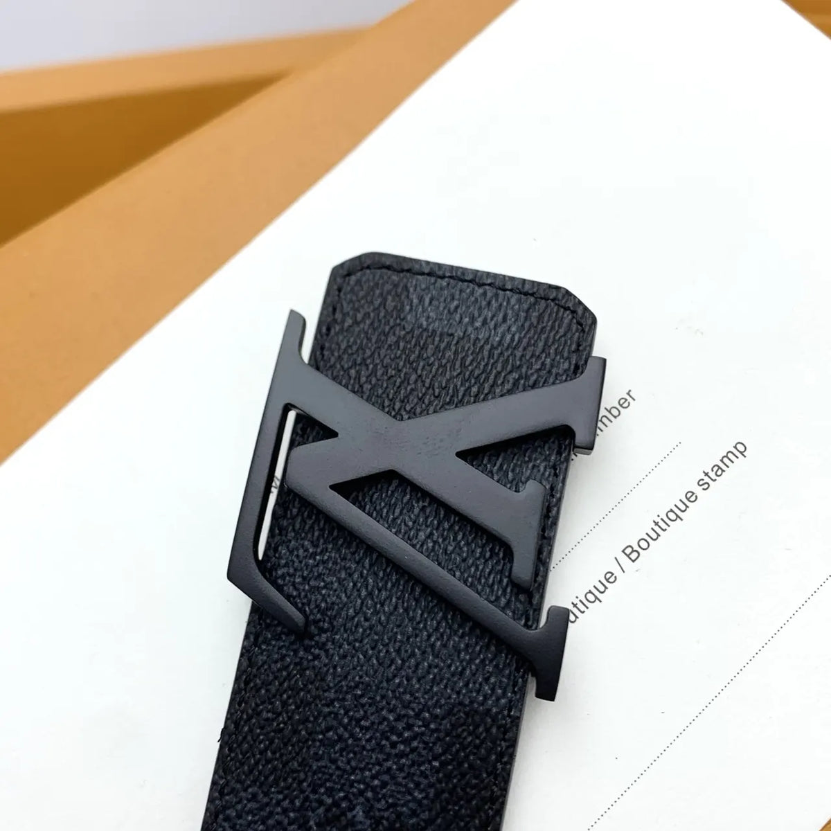 matte Louis Vuitton Damier Graphite Belt - Hình 7