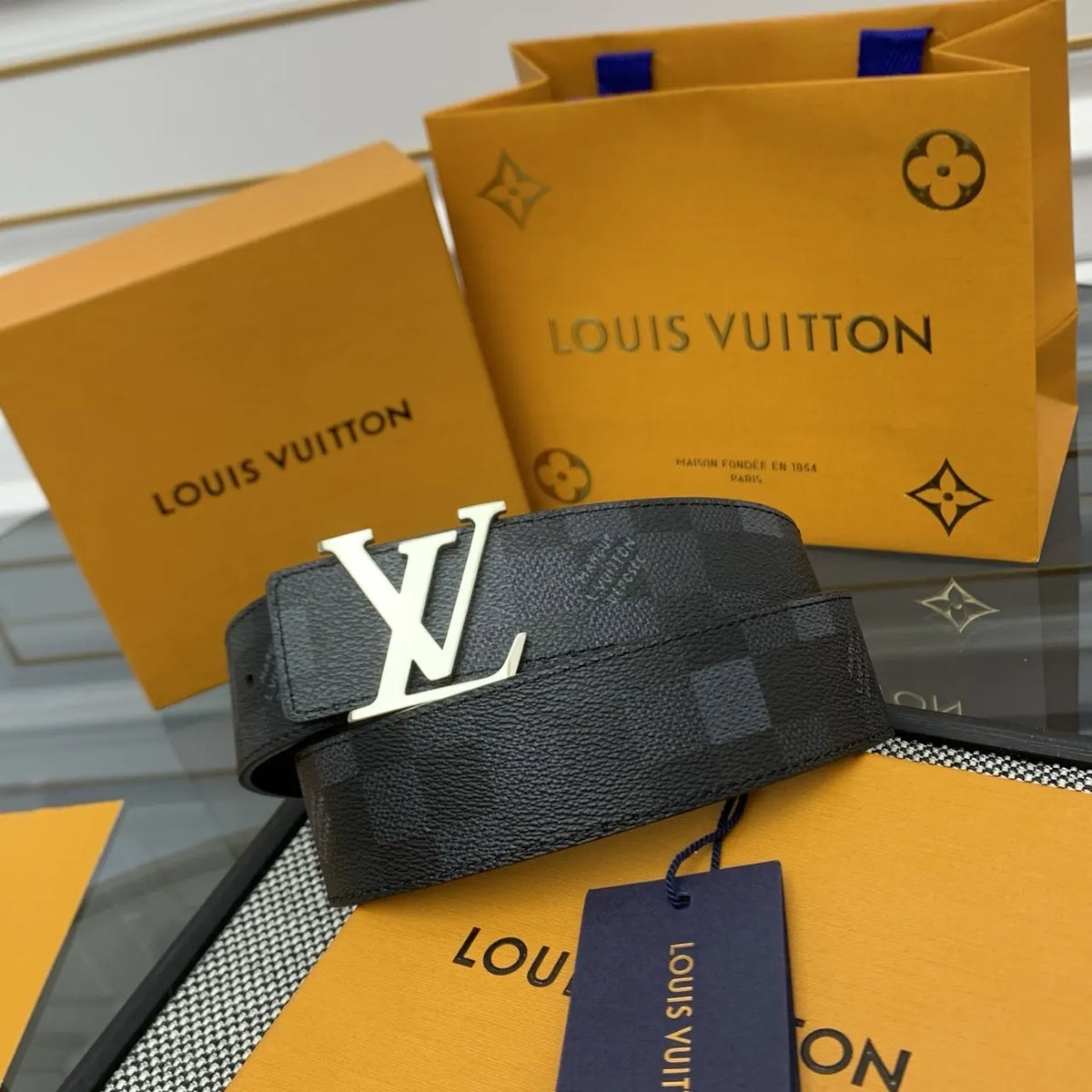 silver Louis Vuitton Graphite Damier Belt - Hình 4