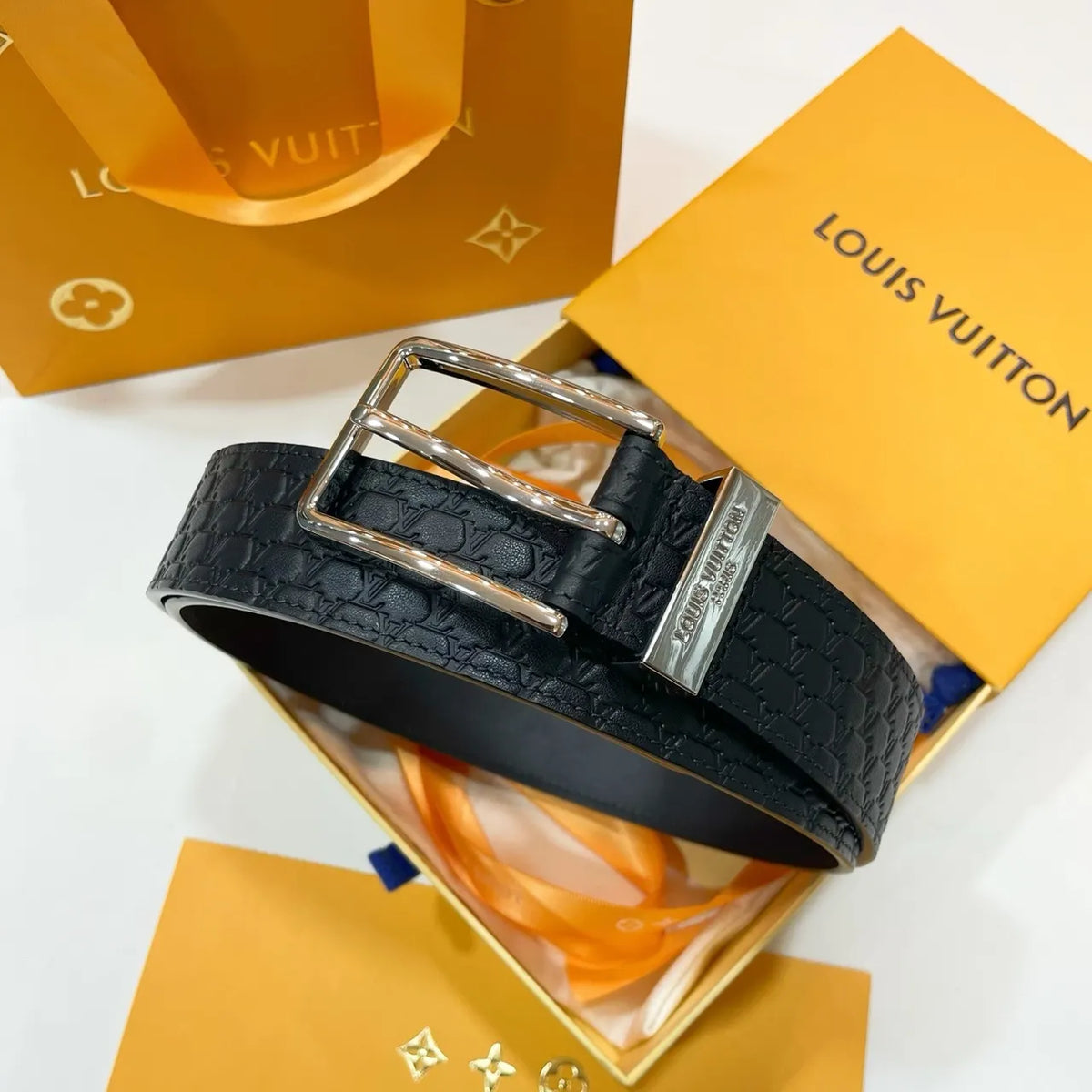 black Louis Vuitton Embossed Belt - Hình 4