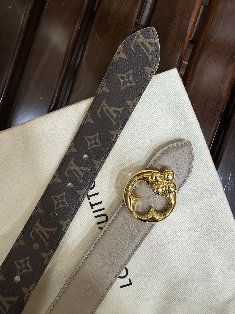 Louis Vuitton Gray Leather Clover Belt - Hình 4