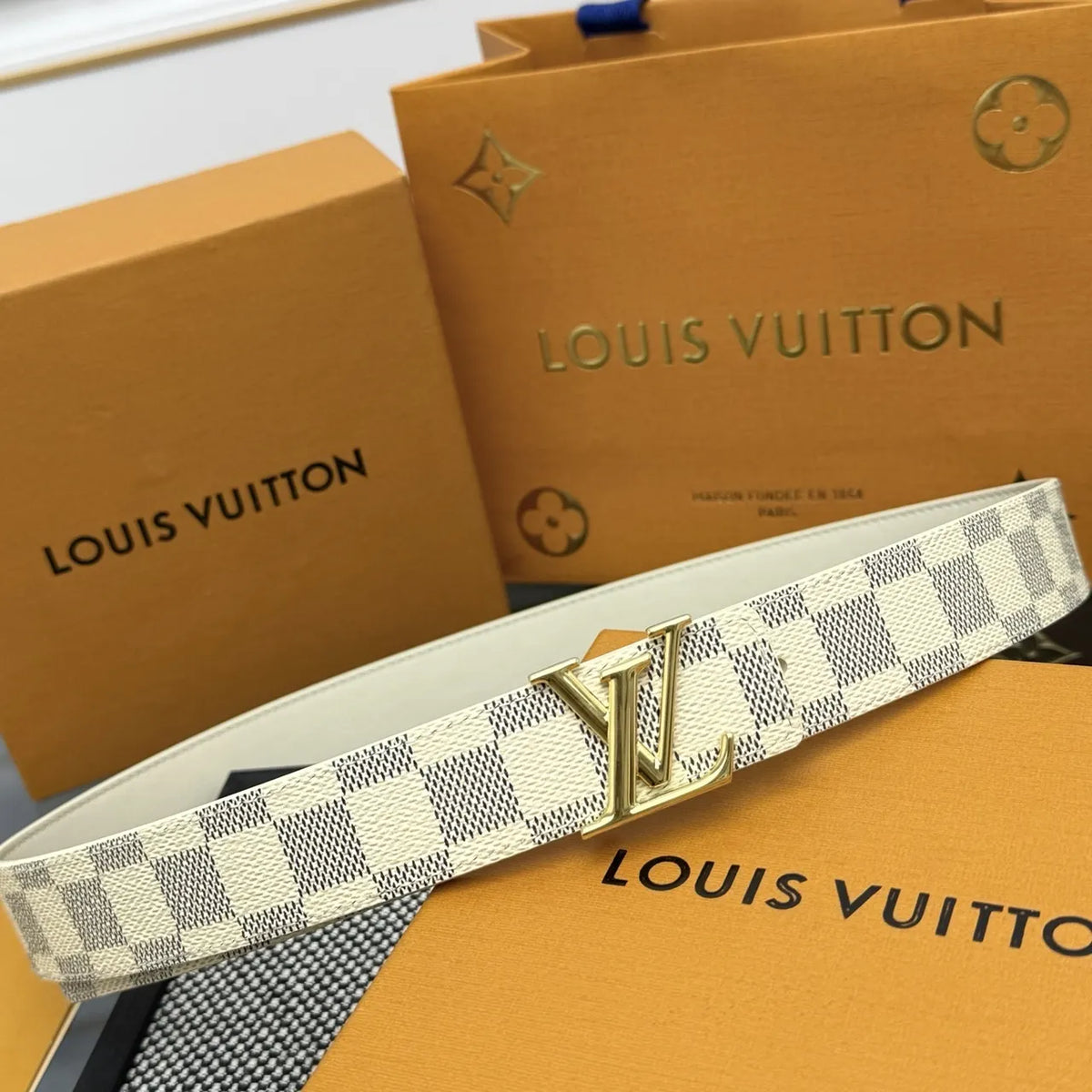 gold Louis Vuitton Damier Azur Belt - Hình 4
