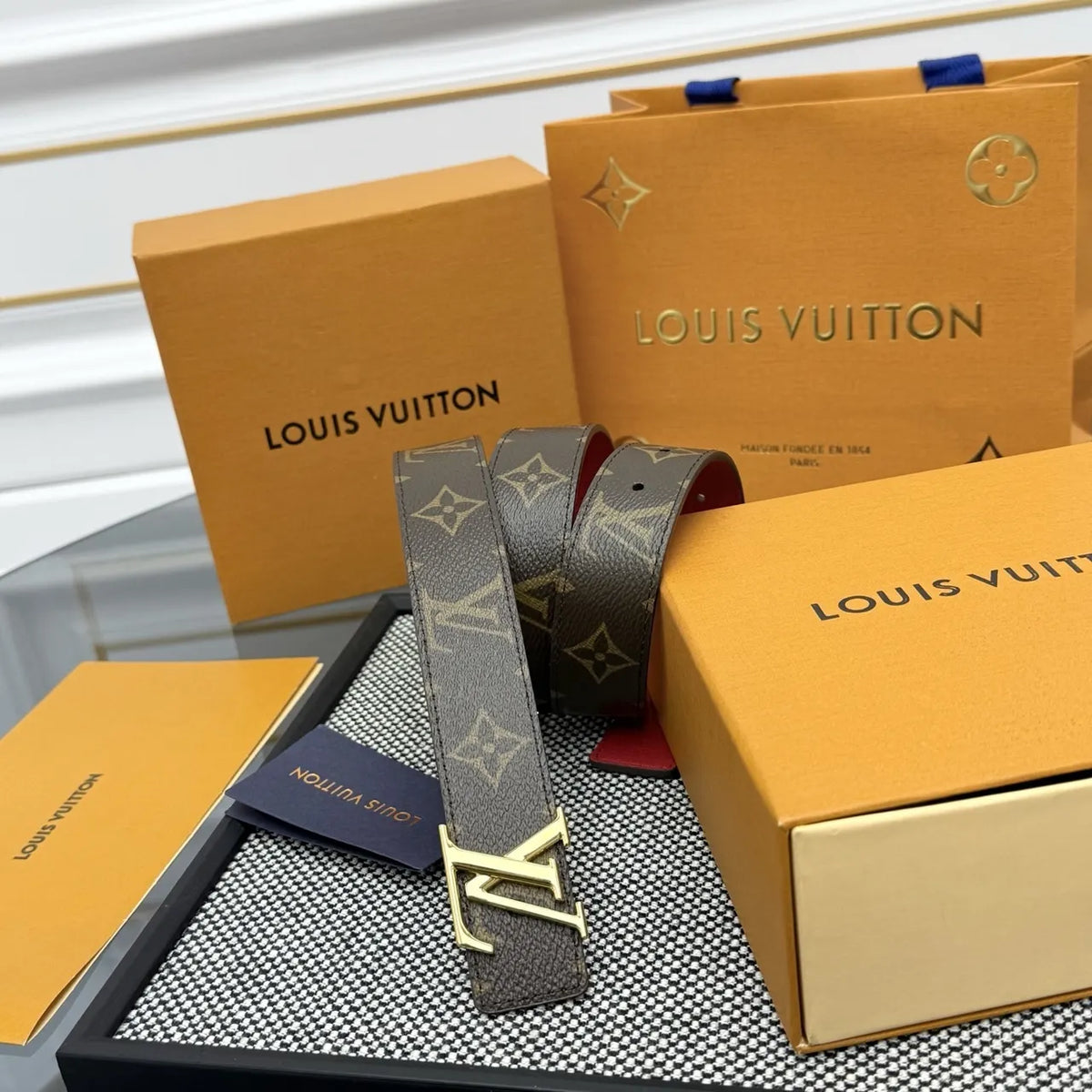 brown Louis Vuitton Monogram Belt