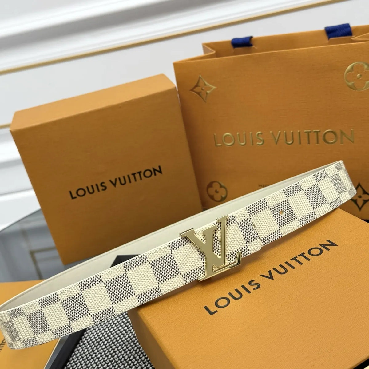 Louis Vuitton Damier Azur Belt - Hình 4