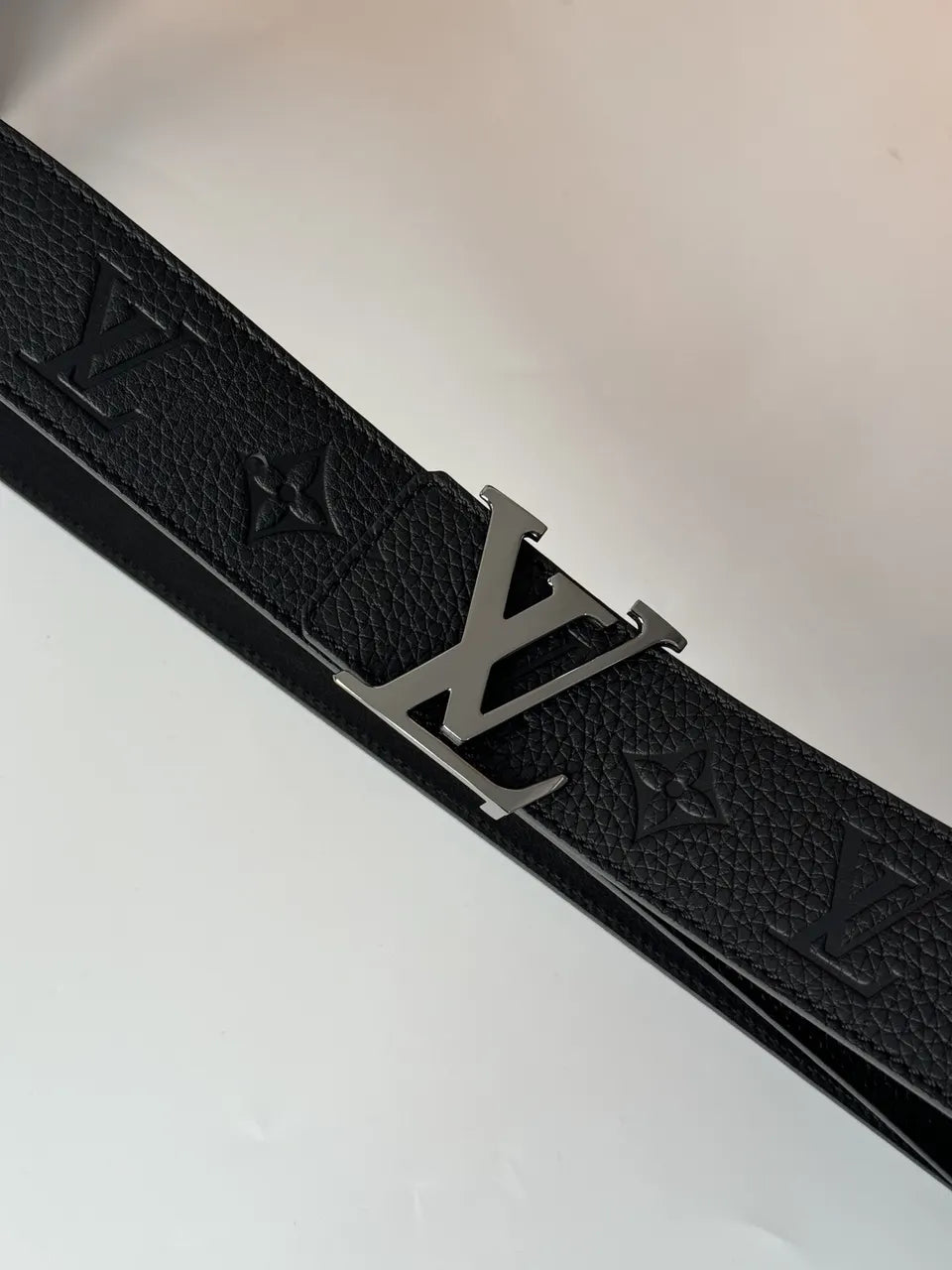 Louis Vuitton Black Embossed Leather Belt - Hình 4
