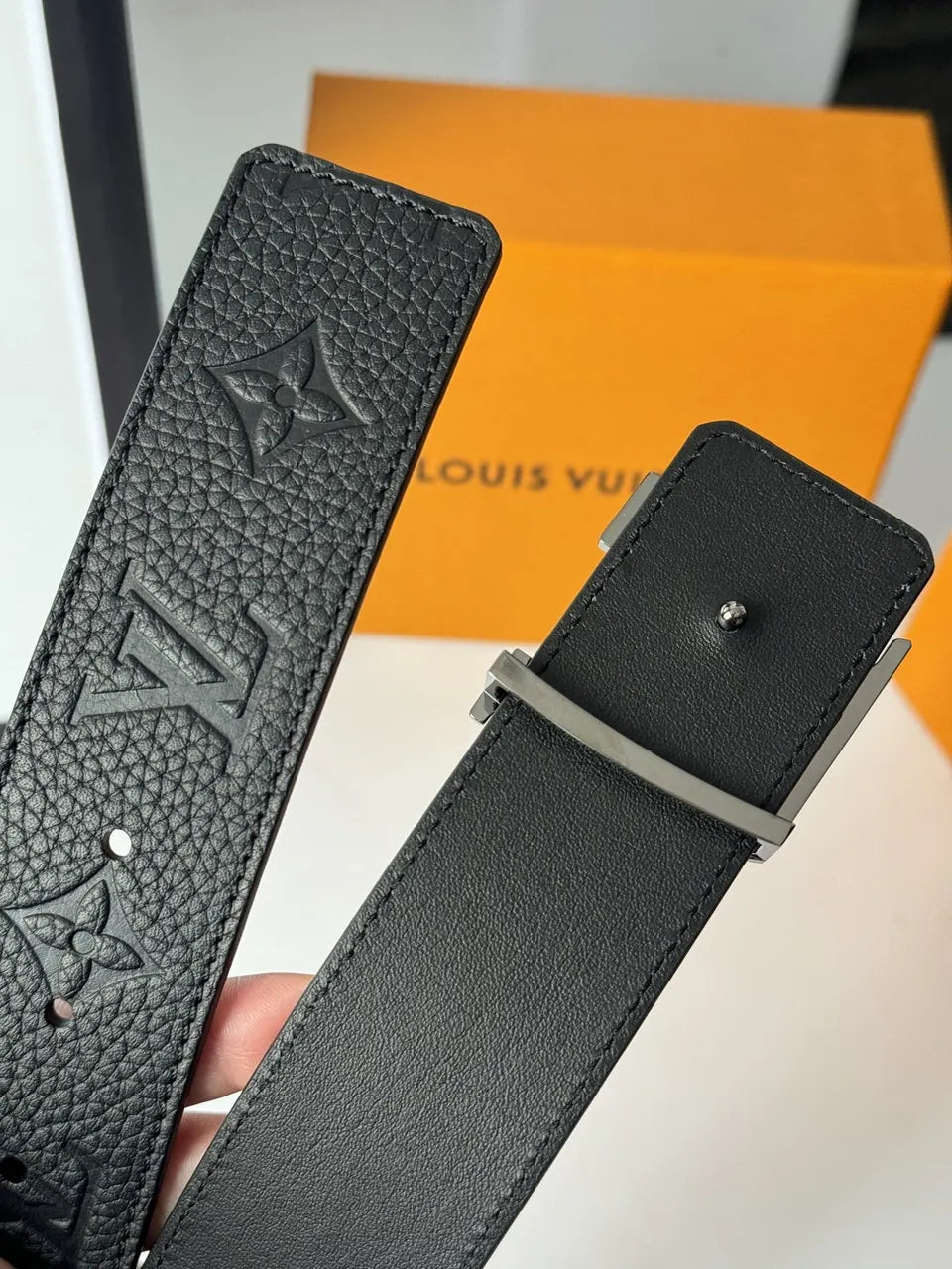 Louis Vuitton Black Embossed Leather Belt - Hình 5
