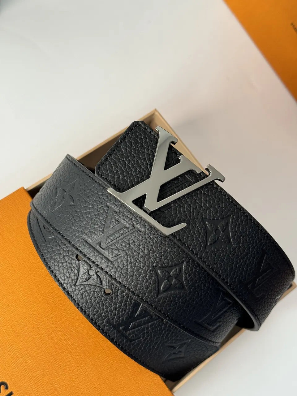 Louis Vuitton Black Embossed Leather Belt - Hình 6