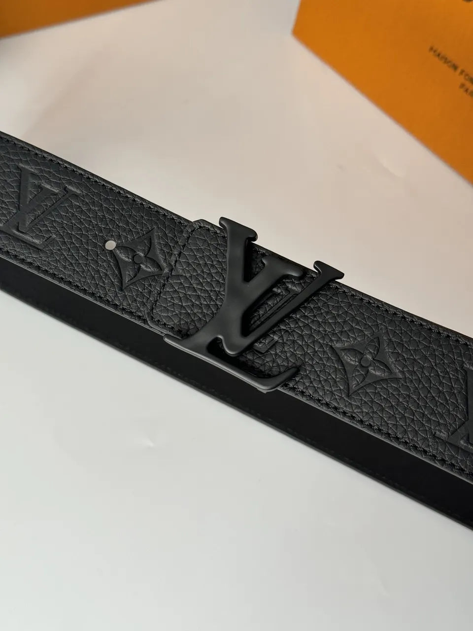 LV Embossed Black Leather Belt - Hình 4