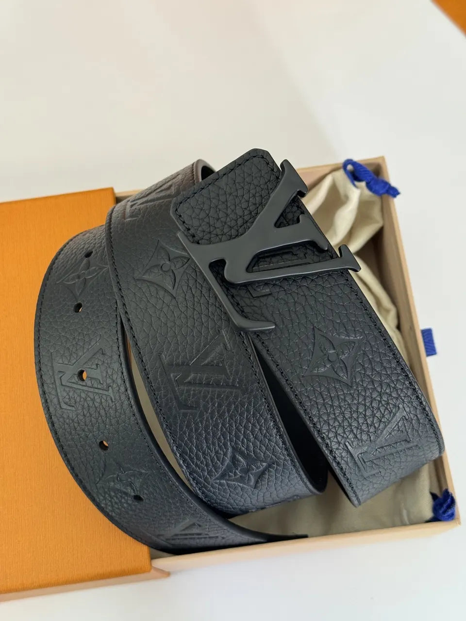LV Embossed Black Leather Belt - Hình 6