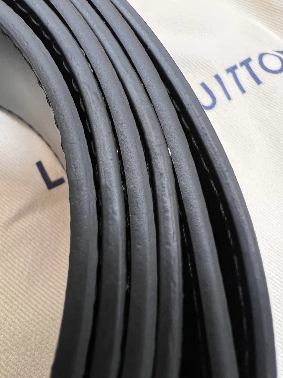 Louis Vuitton Grey Monogram Belt - Hình 4