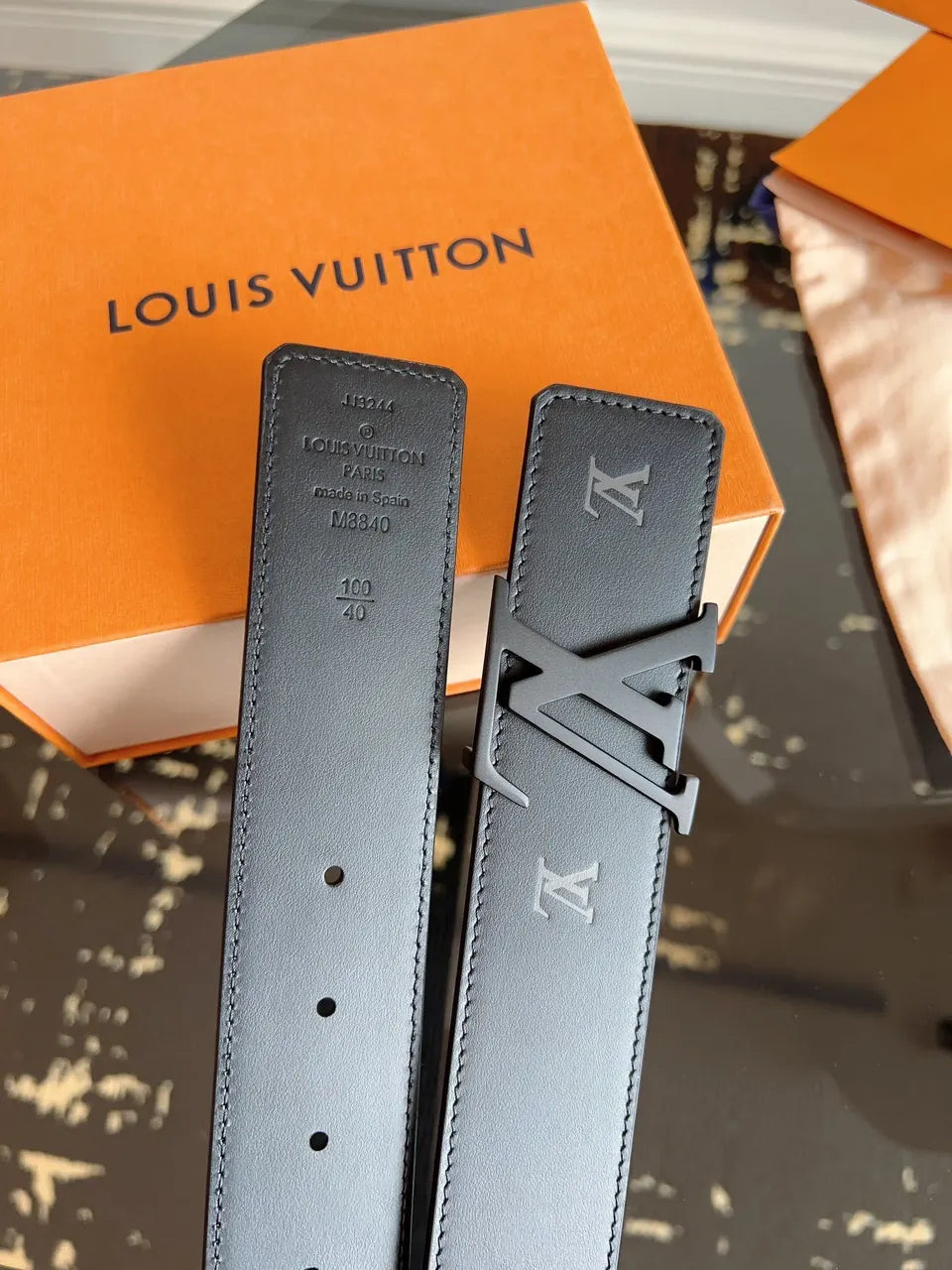 matte Louis Vuitton Black Leather Belt