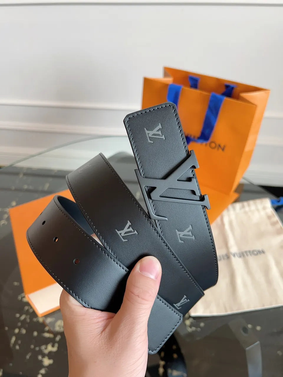 matte Louis Vuitton Black Leather Belt - Hình 6