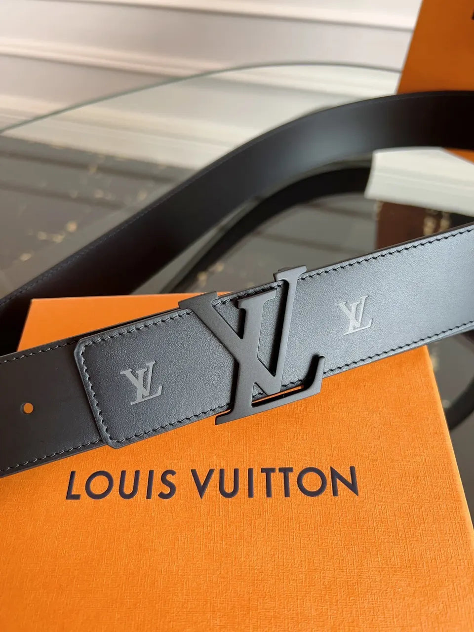 matte Louis Vuitton Black Leather Belt - Hình 7