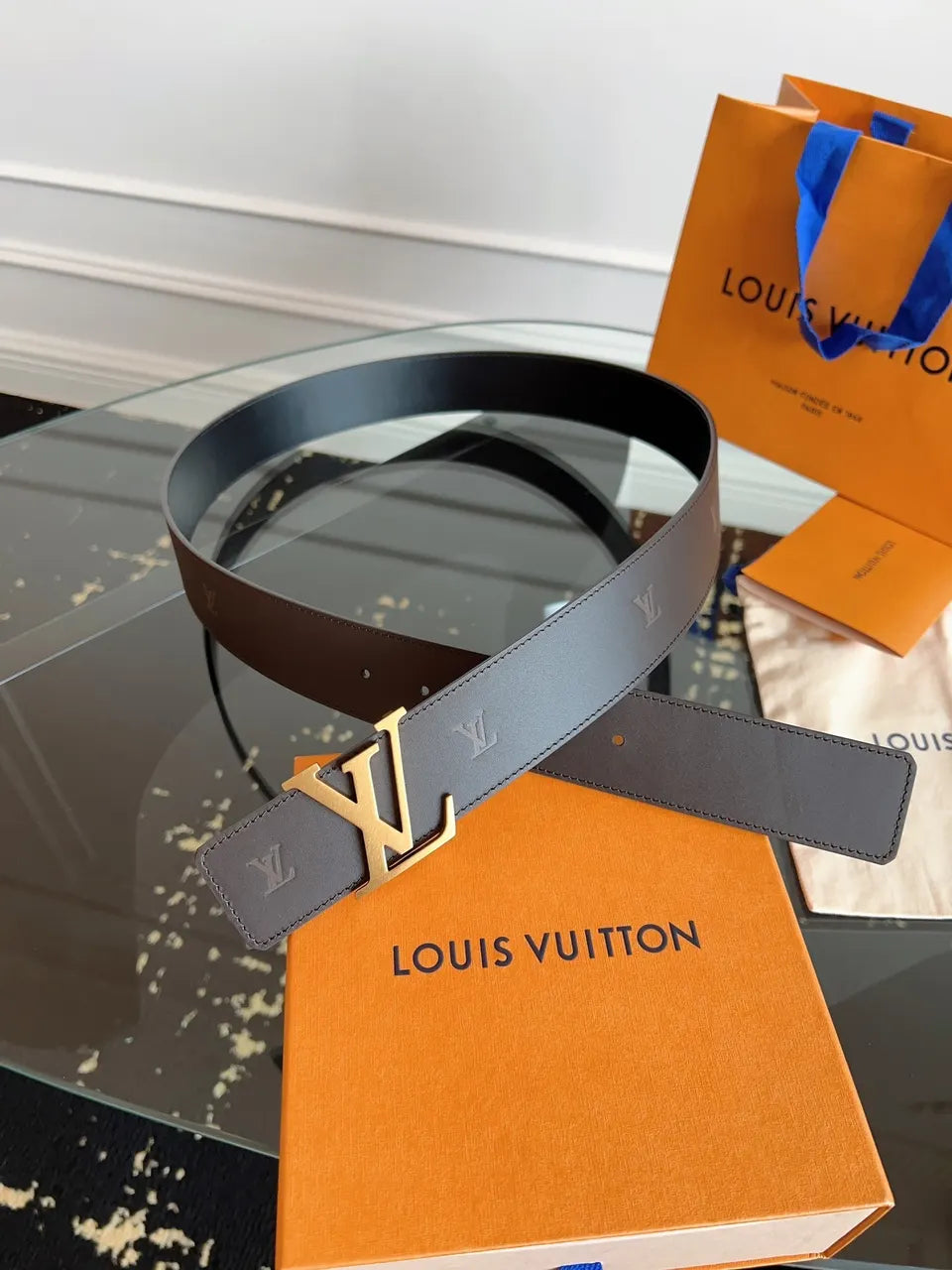 Louis Vuitton Brown Leather LV Initiales Belt