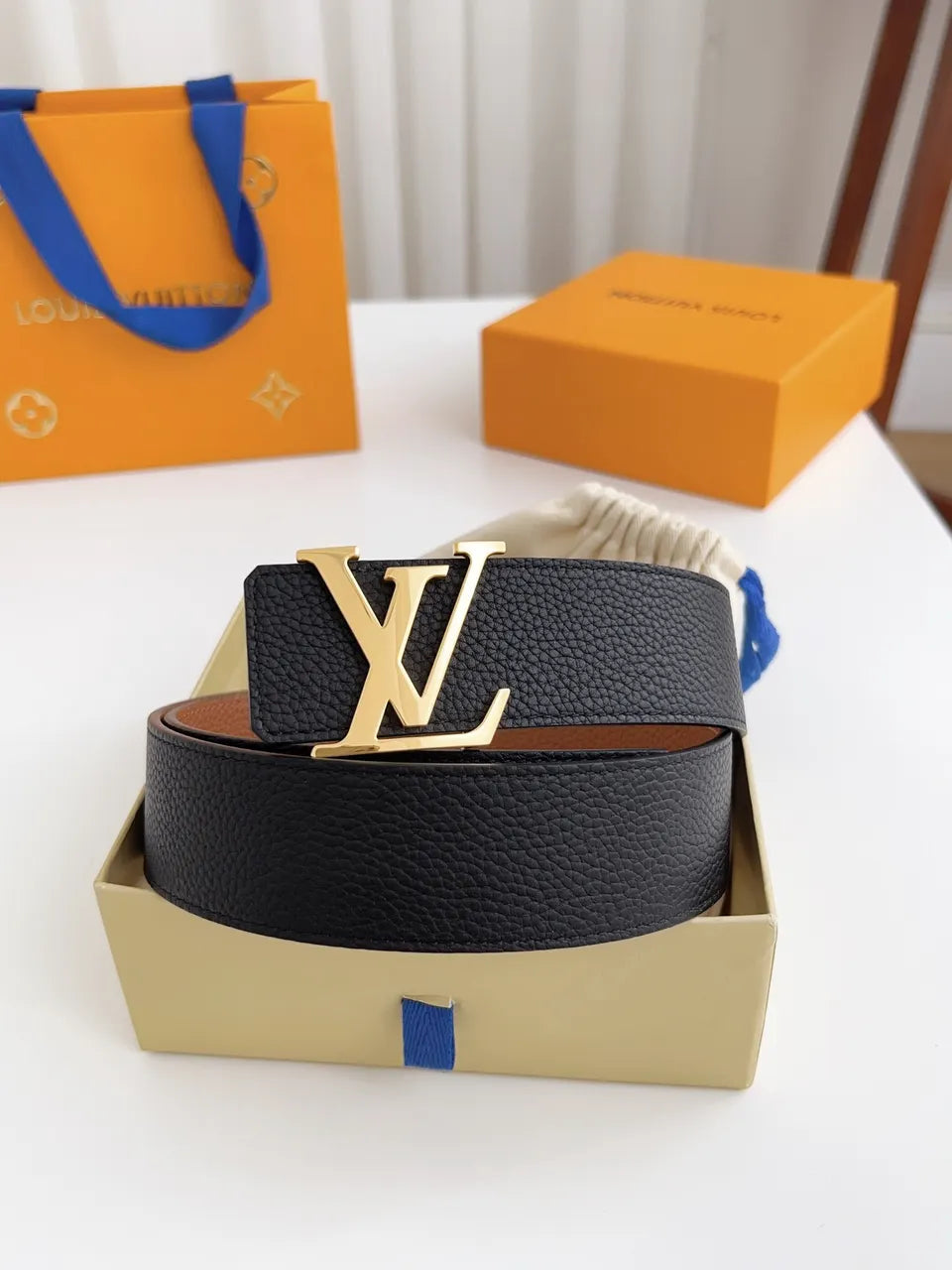 Louis Vuitton Black Leather Gold Buckle Belt
