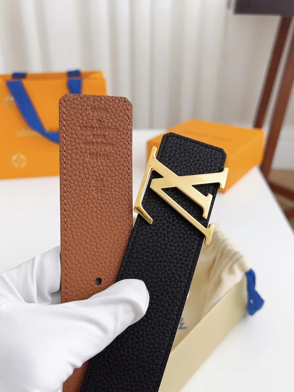 Louis Vuitton Black Leather Gold Buckle Belt - Hình 7