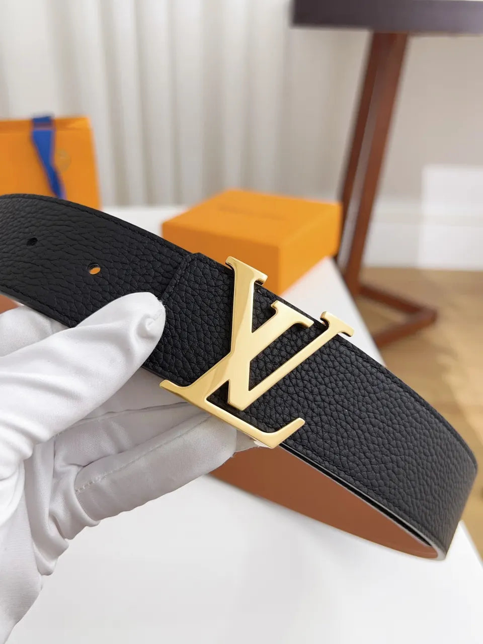 Louis Vuitton Black Leather Gold Buckle Belt - Hình 9