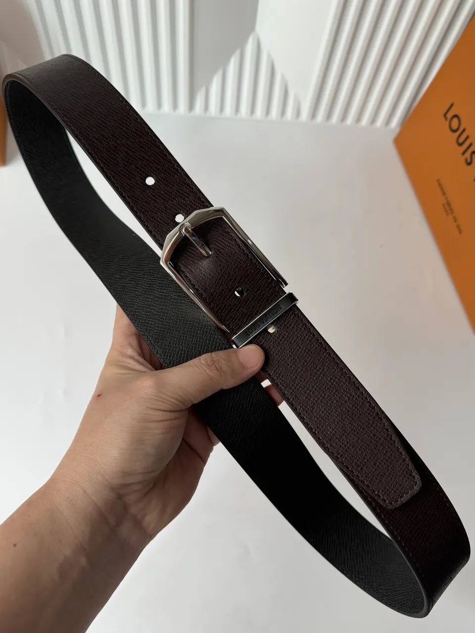 Louis Vuitton Brown Leather Reversible Belt - Hình 2