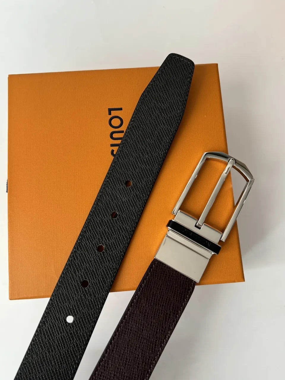 Louis Vuitton Brown Leather Reversible Belt - Hình 4
