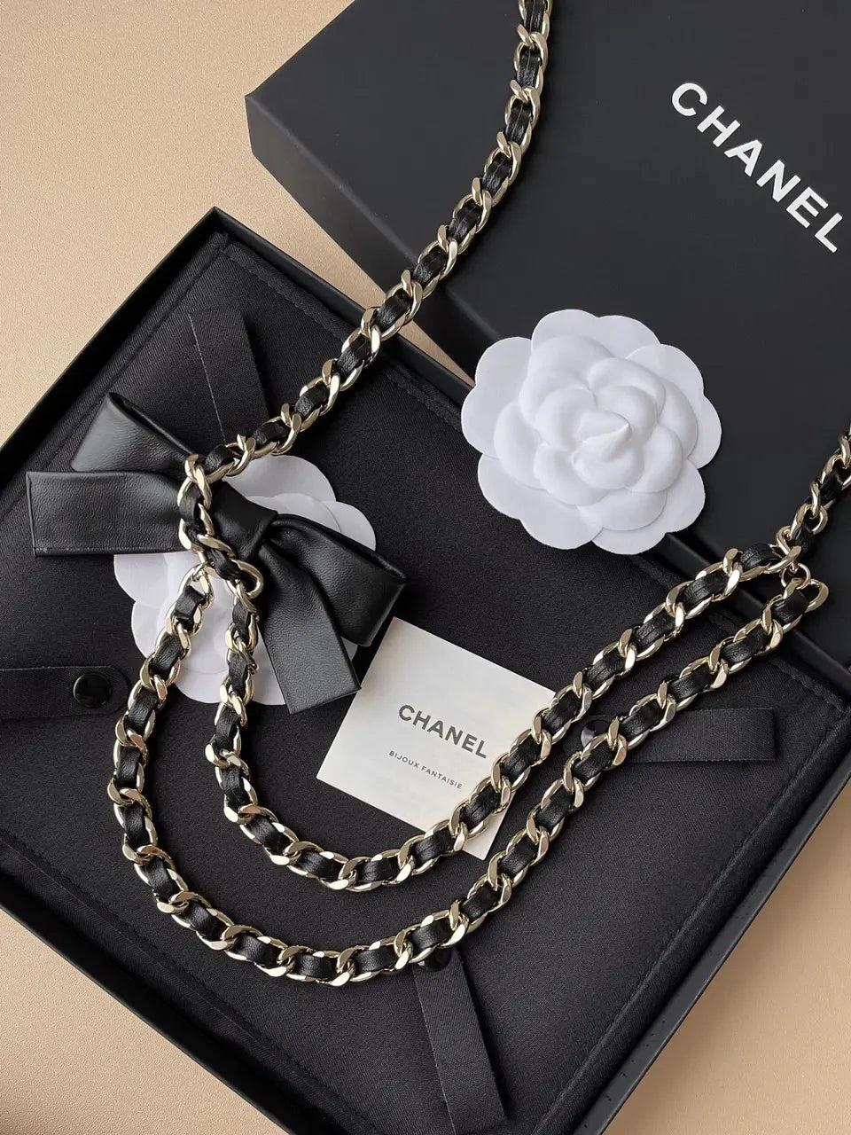 Chanel Black Leather Bow Chain Belt - Hình 6