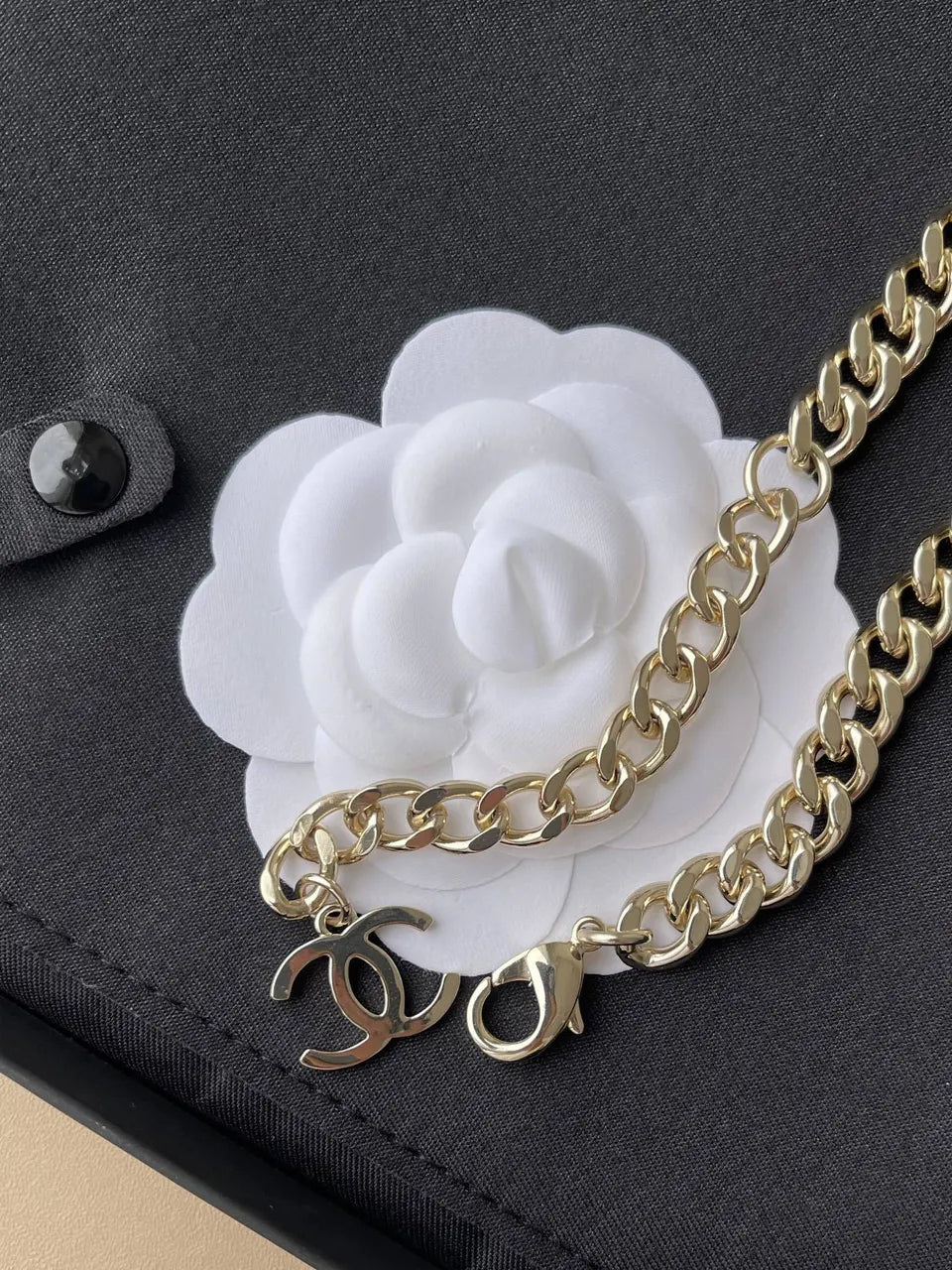 Chanel Gold Chain Belt Padlock - Hình 7