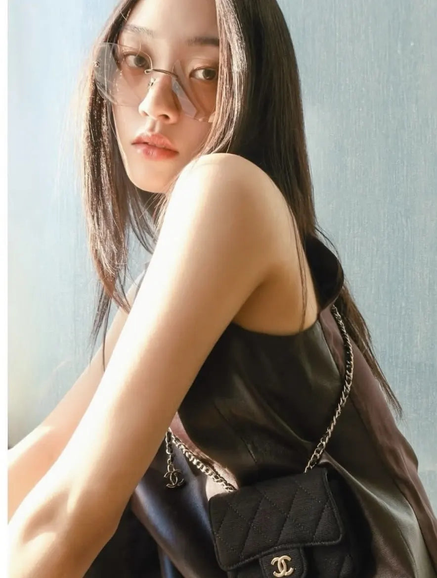 Chanel Oversized Black Sunglasses - Hình 6