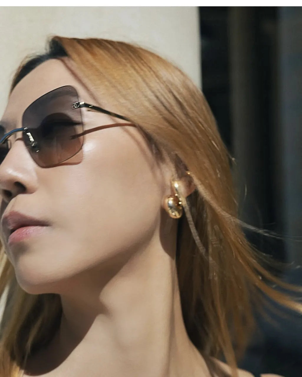 Chanel Oversized Black Sunglasses - Hình 7