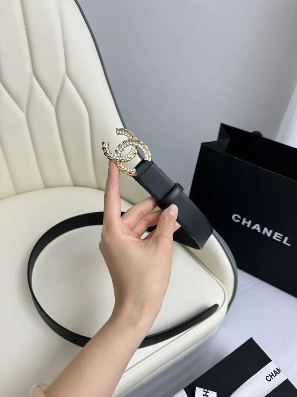 leather buckle Chanel Crystal CC Black Belt - Hình 3