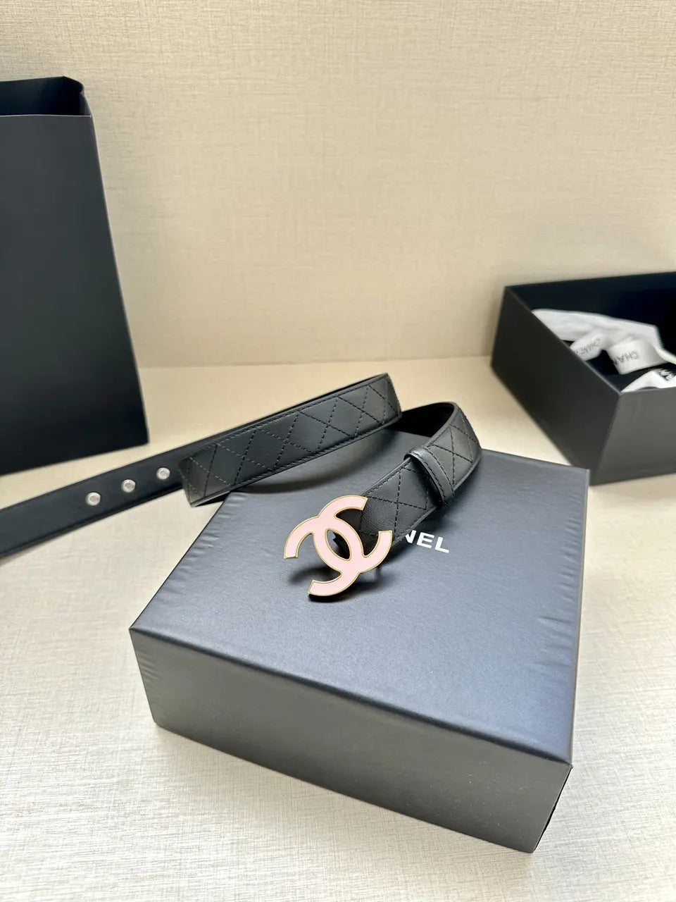 Chanel Black Quilted Belt Pink - Hình 5
