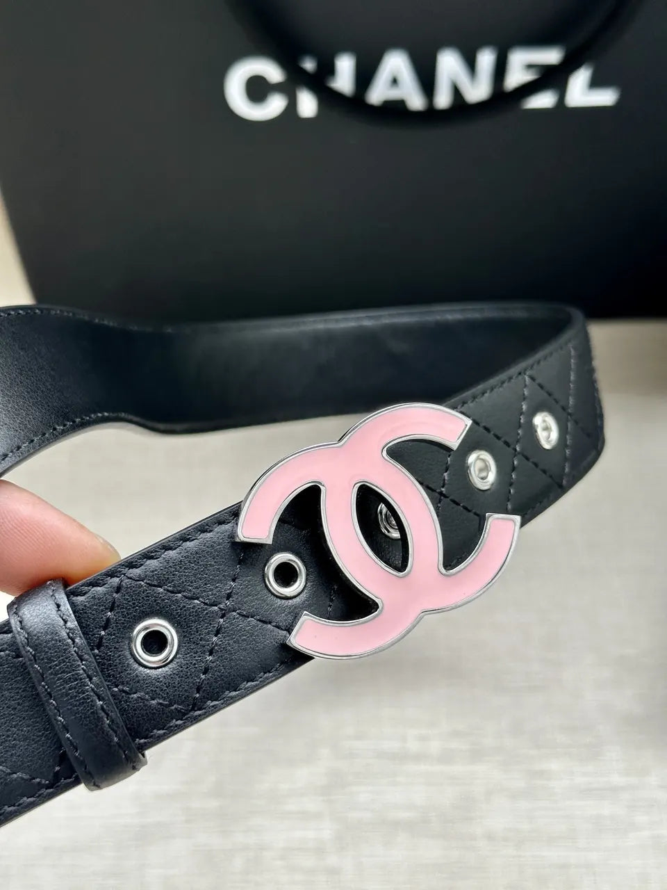 Chanel Black Quilted Belt Pink - Hình 8