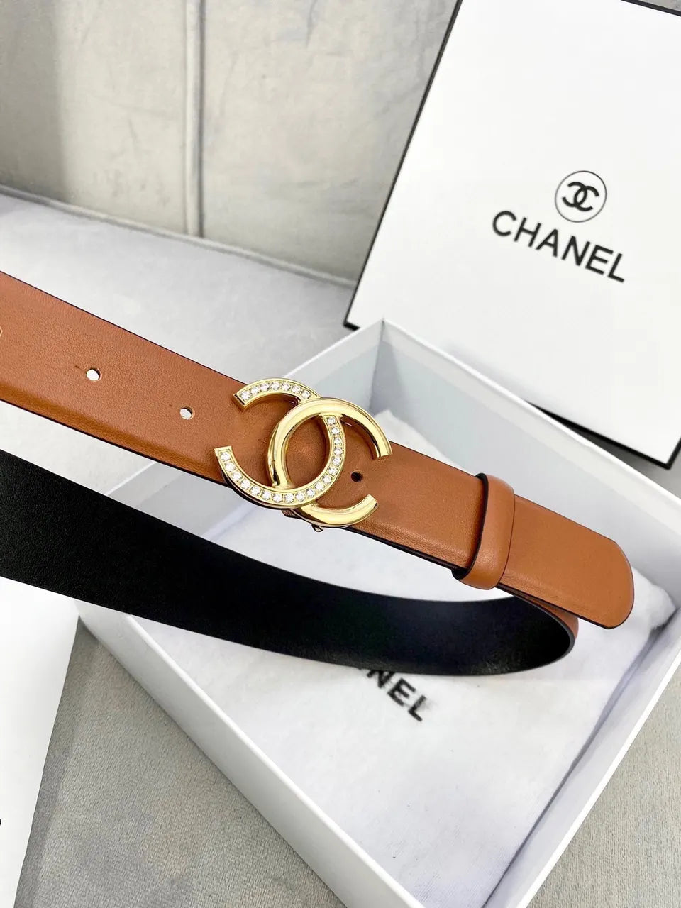 Chanel Tan Leather Belt - Silver Crystal CC Buckle - Hình 5