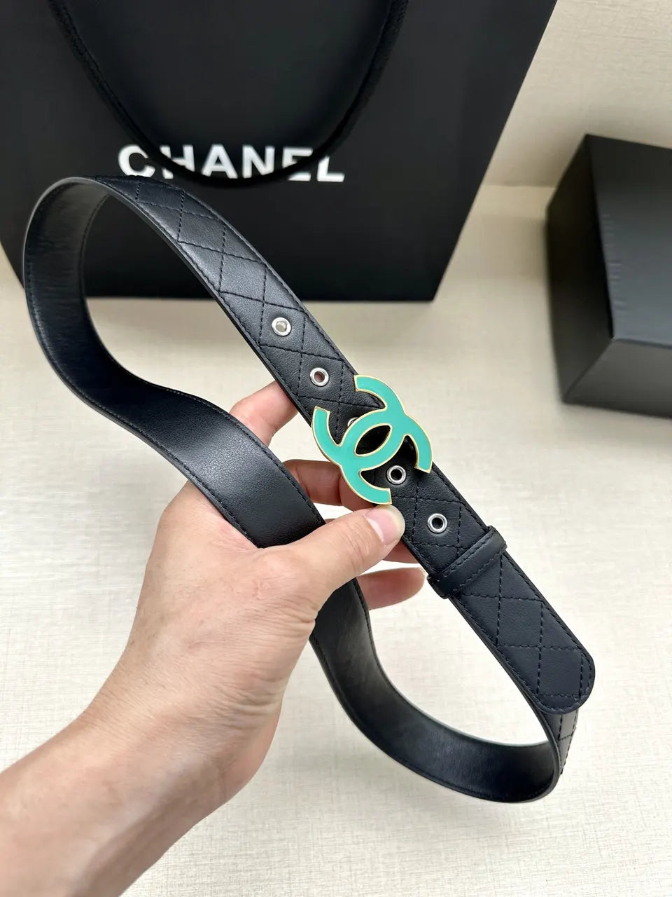 turquoise Chanel Black Quilted Belt - Hình 2