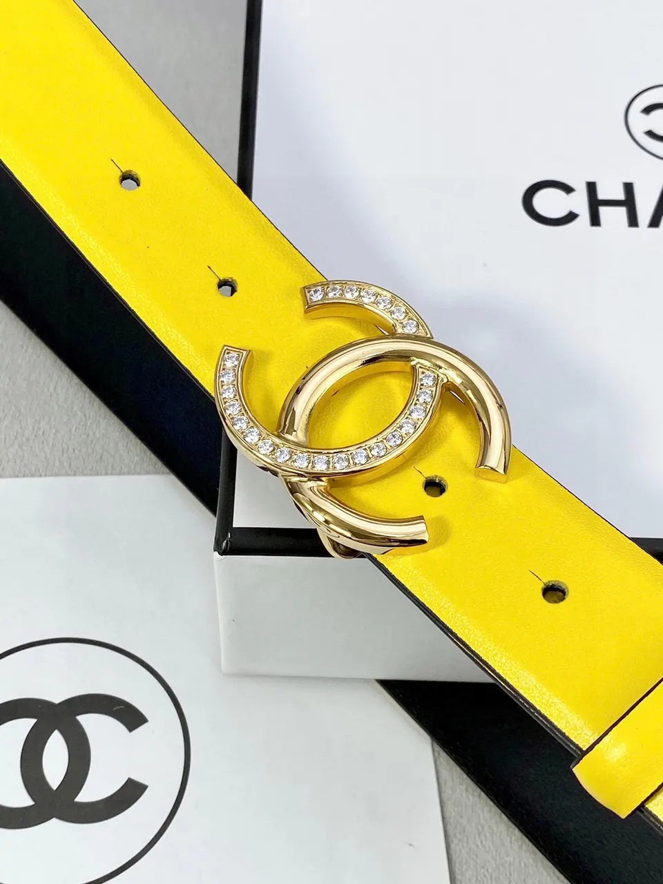 silver crystal Chanel Yellow Leather Belt - Hình 6