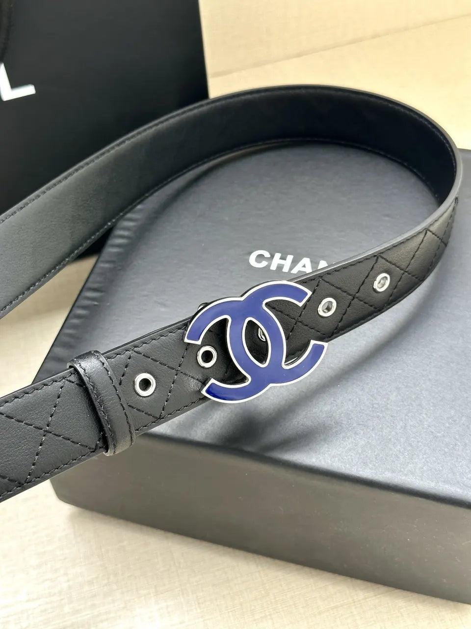 Chanel Quilted Leather Blue Belt - Hình 8