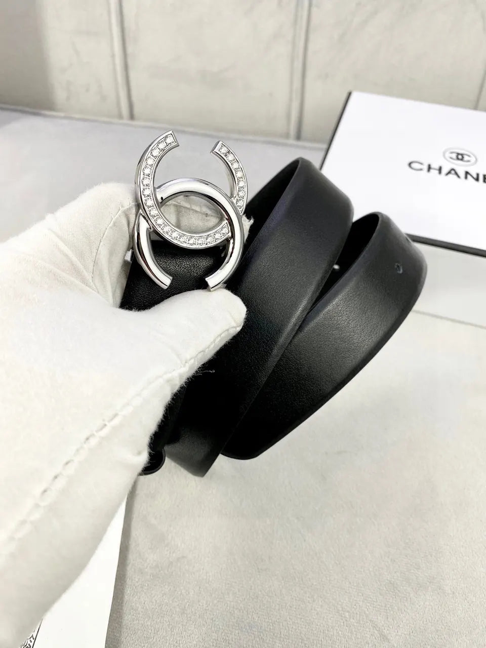 Chanel Crystal CC Black Belt leather gold - Hình 6