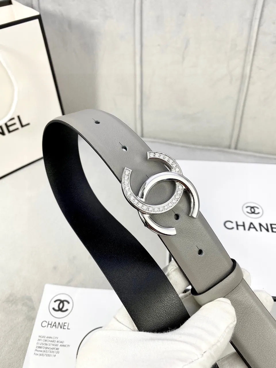 Chanel Grey Leather Belt Crystal CC - Hình 6
