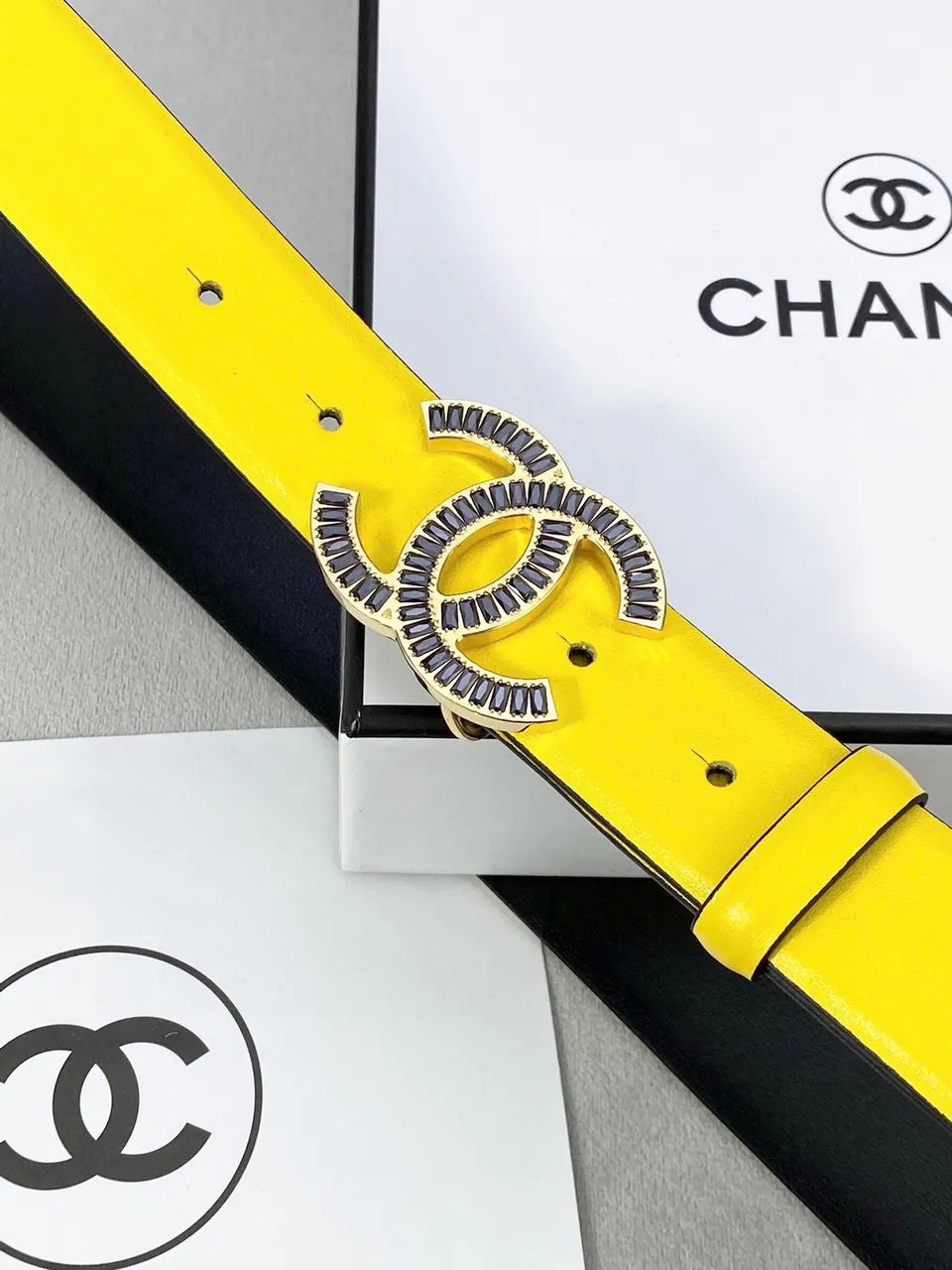 rhinestone cc Chanel Yellow Leather Belt - Hình 6