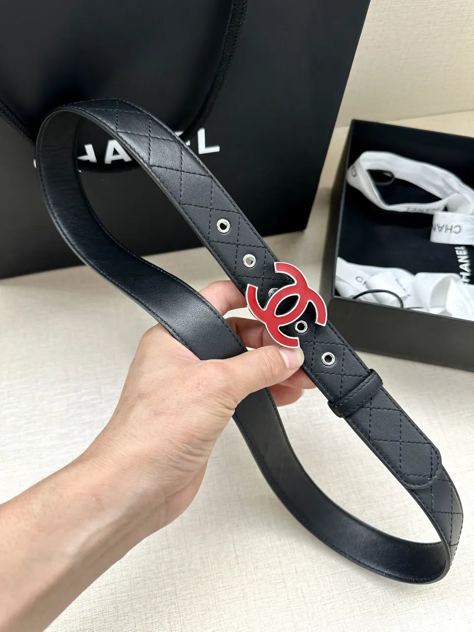 red Chanel Quilted Black Leather Belt - Hình 2